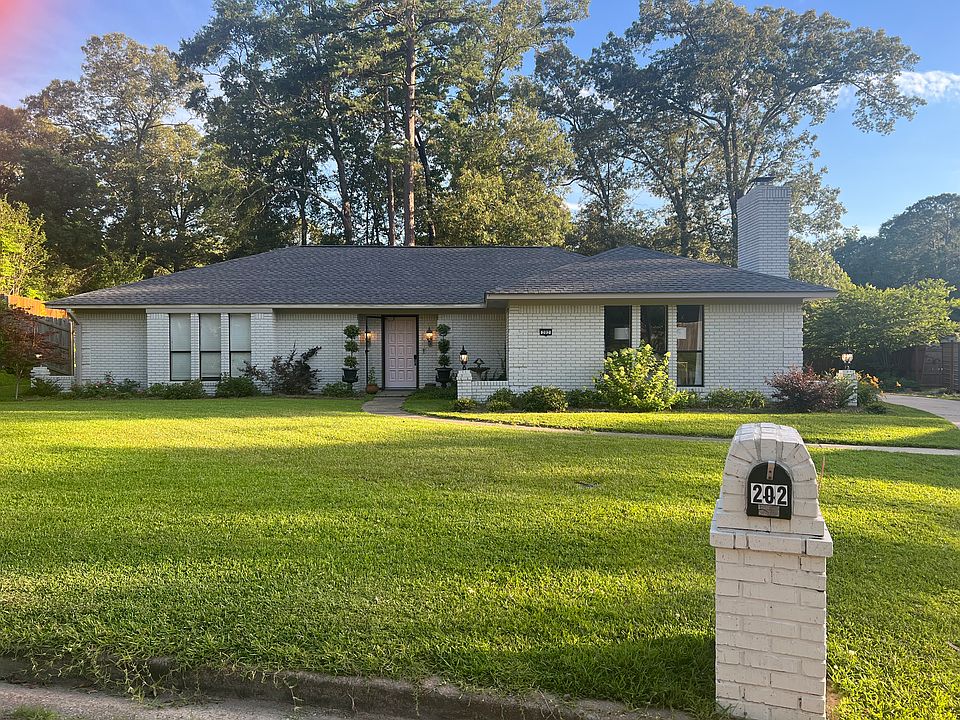 Large corner lot
