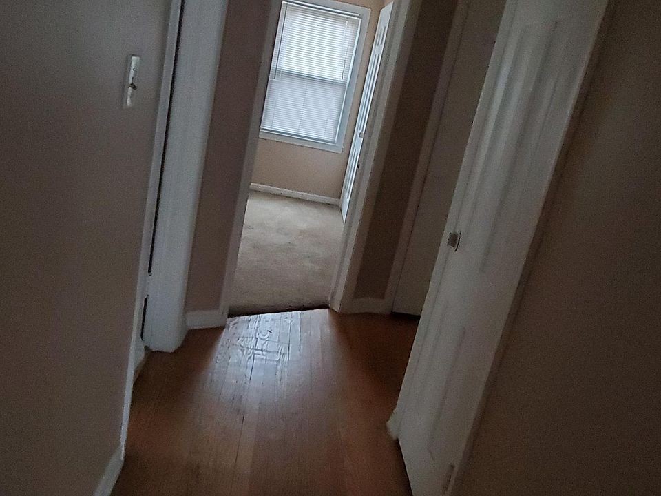 2nd image of 3600 W Capitol Dr