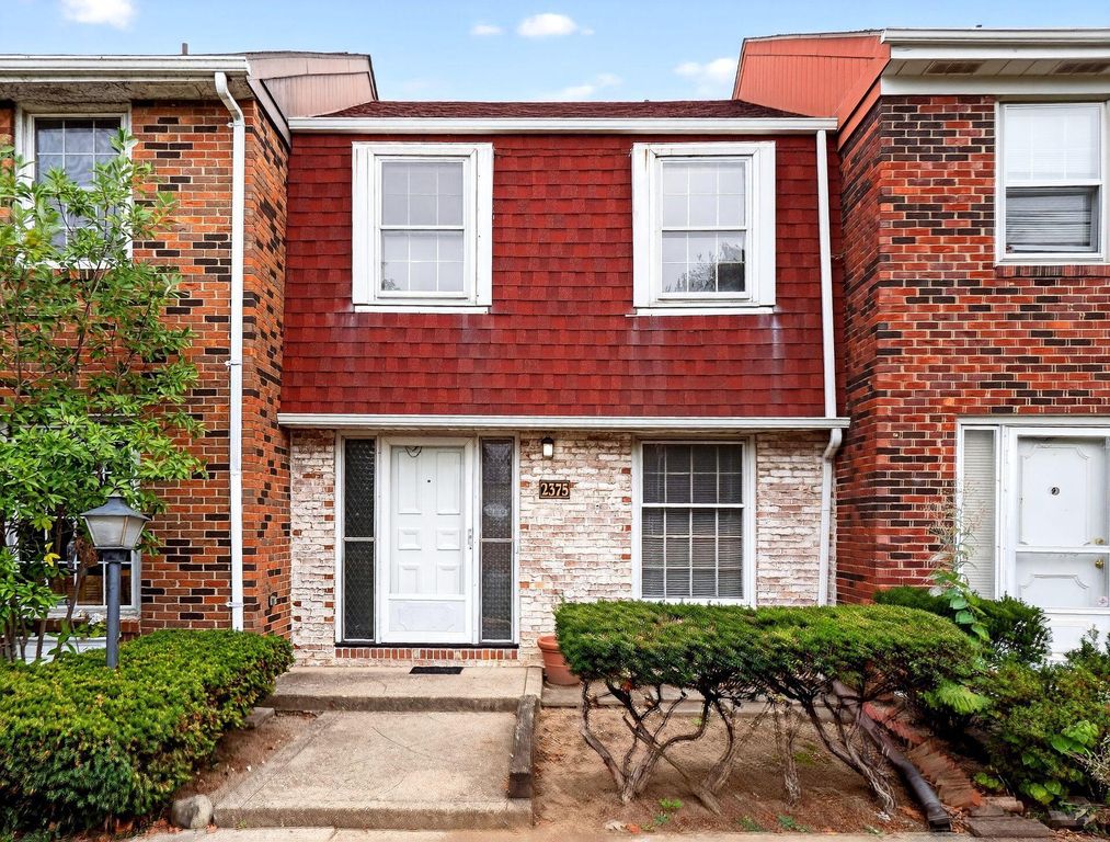 Real estate listing image