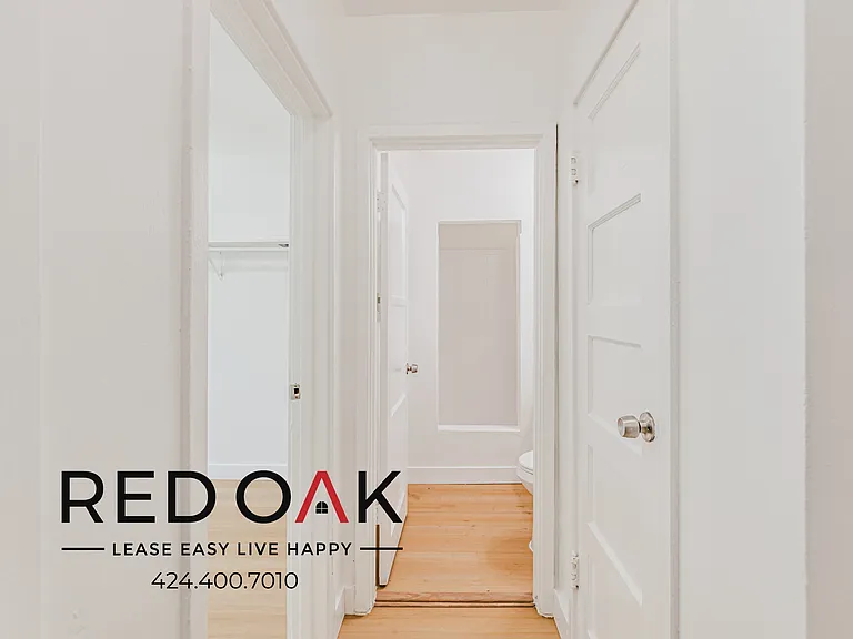 1559 N Hill Ave #7 — Photo 5