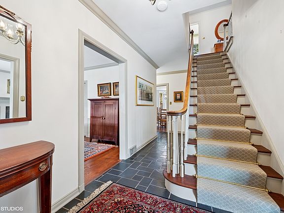 2nd image of 2101 Greenwood Ave