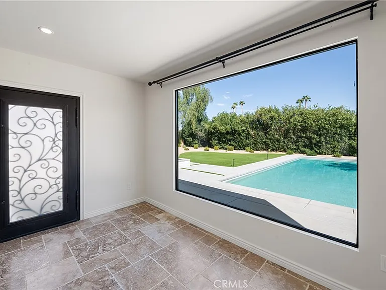 72408 Desert Dr — Photo 11