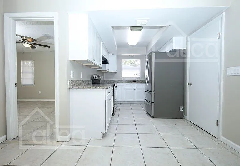 4006 Luan Dr — Photo 11