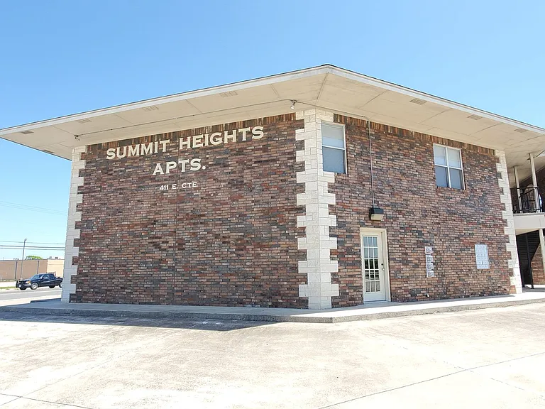 411 E Central TX Expwy — Photo 18