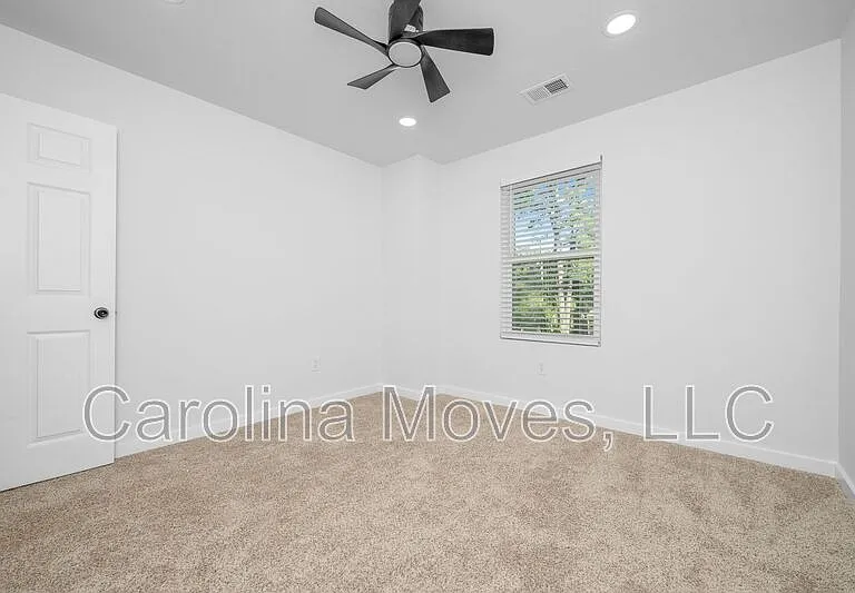 10 Valley View Ln — Photo 22