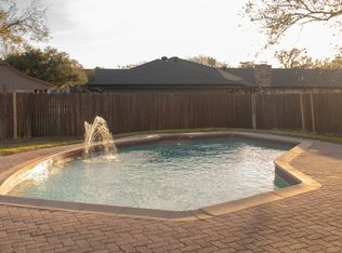 2808 Peachtree Ln, Pantego, TX 76013