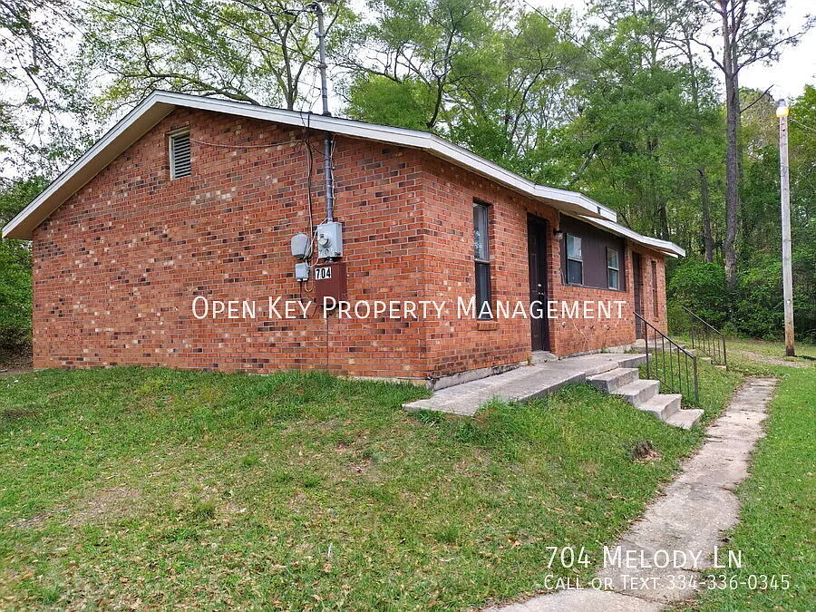 Building Photo - 704 Melody Ln