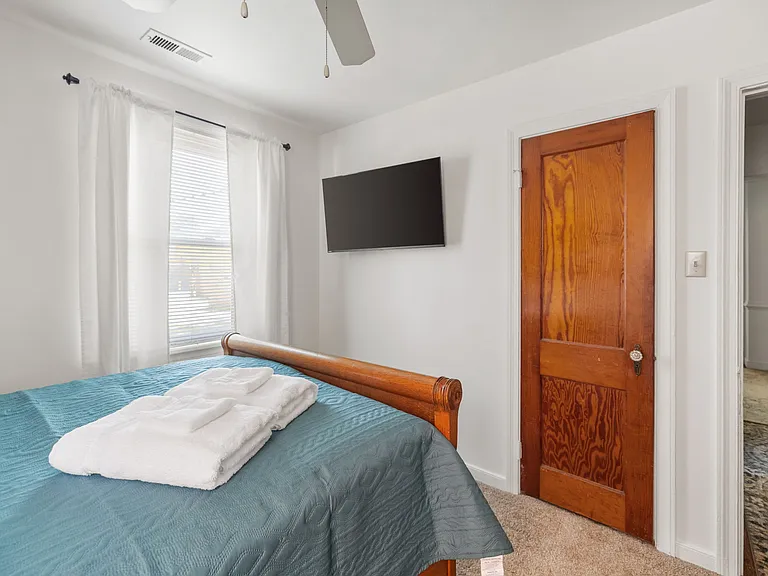 3158 Moody Ave — Photo 29