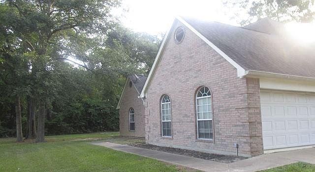 1st image of 161 Benton Dr
