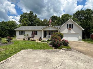 8221 Providence Rd, Ooltewah, TN 37363