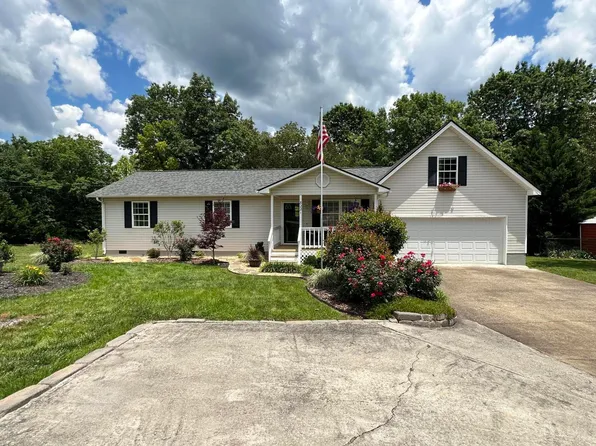 8221 Providence Rd, Ooltewah, TN 37363