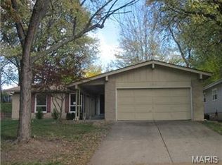 7318 Boellner Dr, Hazelwood, MO