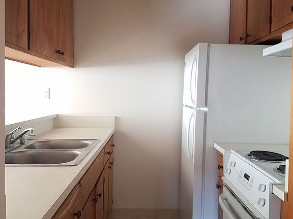 3rd image of 122 Seeno St APT 1