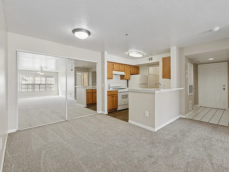 Vista Haven Apartment Homes — Photo 20
