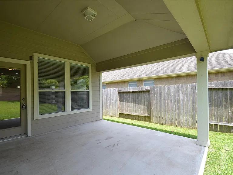23207 Dewflower Dr — Photo 37