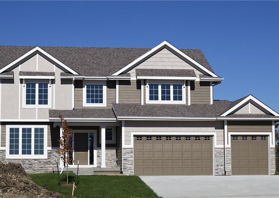 1st image of 595 SE Red Fern Dr