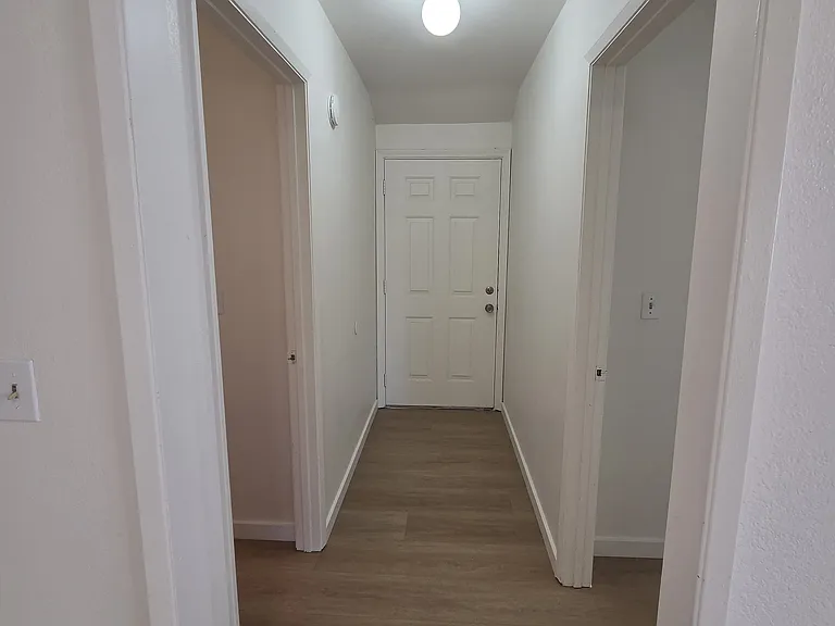 2420 45th Ave — Photo 15