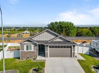 42 Molly Rose Ct, Prosser, WA 99350