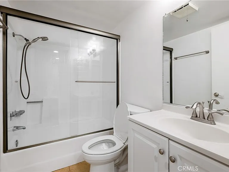 433 S Manhattan Pl #209 — Photo 15