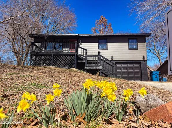 1604 Greenwood Blvd, Neosho, MO 64850