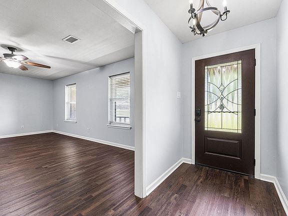 5th image of 27 Forest Dr