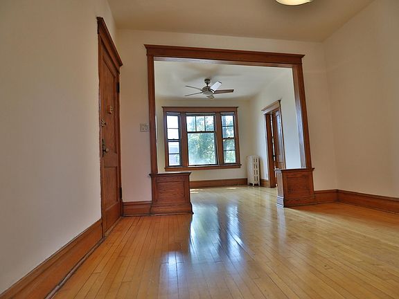 2nd image of 1405 N Wicker Park Ave #3