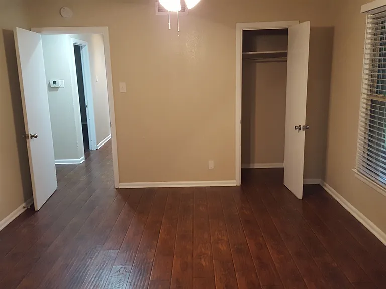 1905 Oldgate Ln — Photo 11