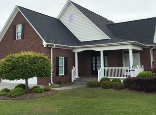 207 Harbour Vw, Swansboro, NC 28584