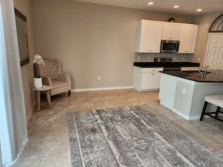 7031 Woodchase Glen Dr — Photo 5
