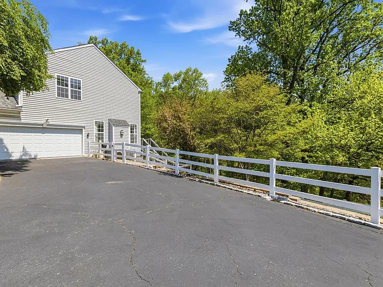 307 Winterthur Ln — Photo 61