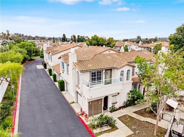 293 Reef Point Way Unit 6, Oceanside, CA 92058
