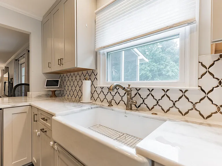 9911 Barnsbury Ct — Photo 3