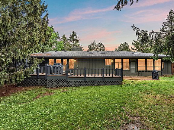 2nd image of 8047 Somerset Rd