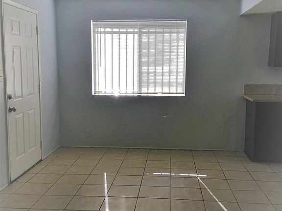 2nd image of 1313 Bernard St #1