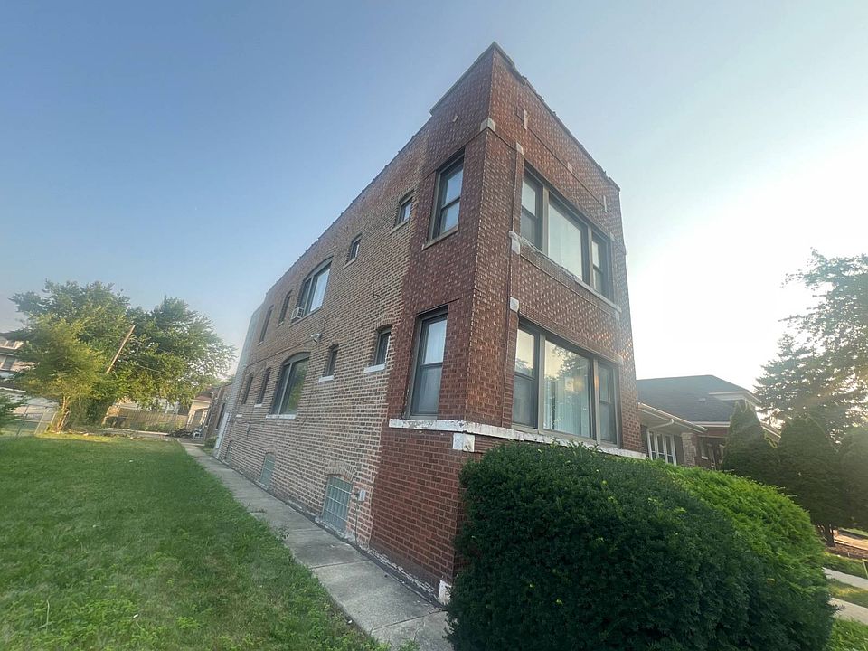 2nd image of 549 E 91st St