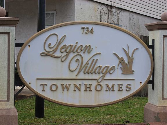 2nd image of 734 Legion Dr APT 17