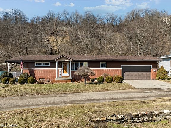 2nd image of 262 Quincy Ln