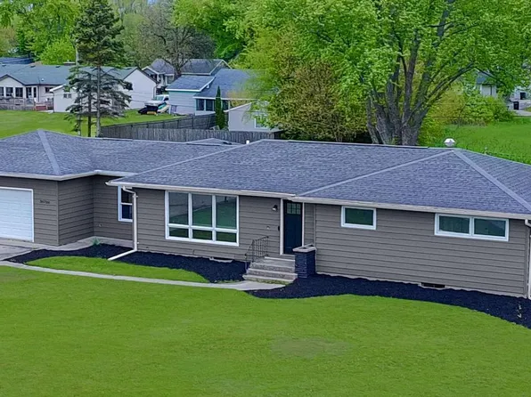 35728 90th PLACE, Twin Lakes, WI 53181