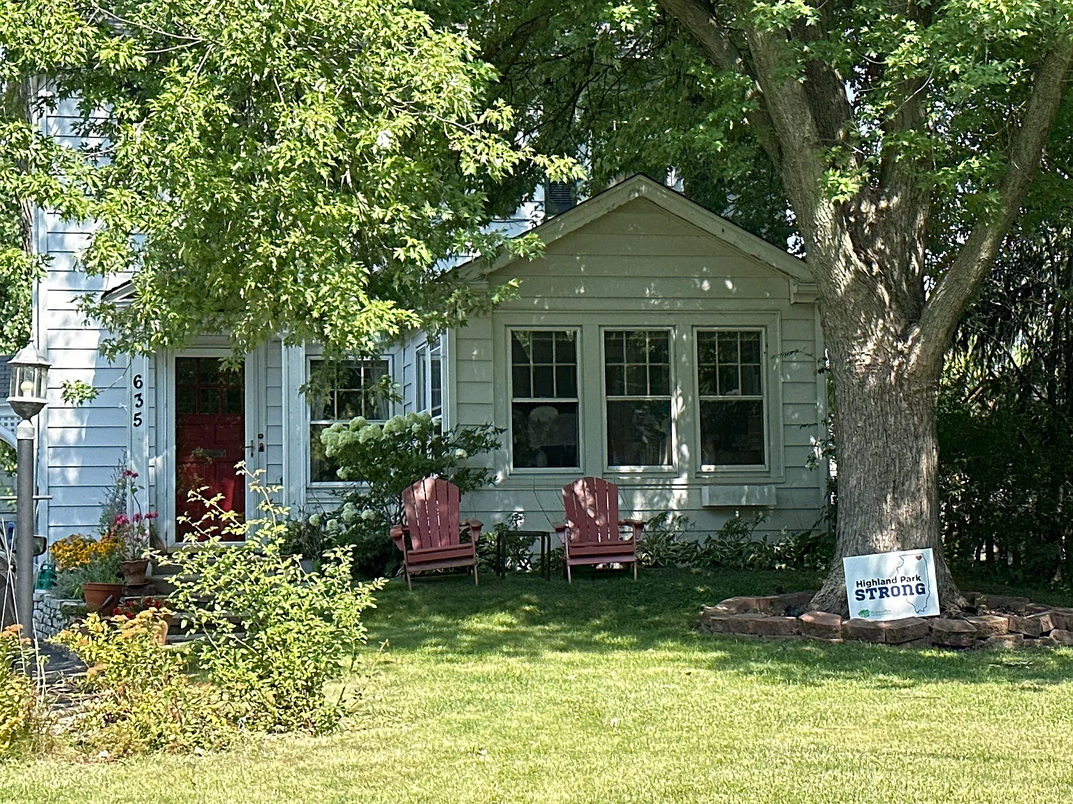 635 Gray Ave photo 1