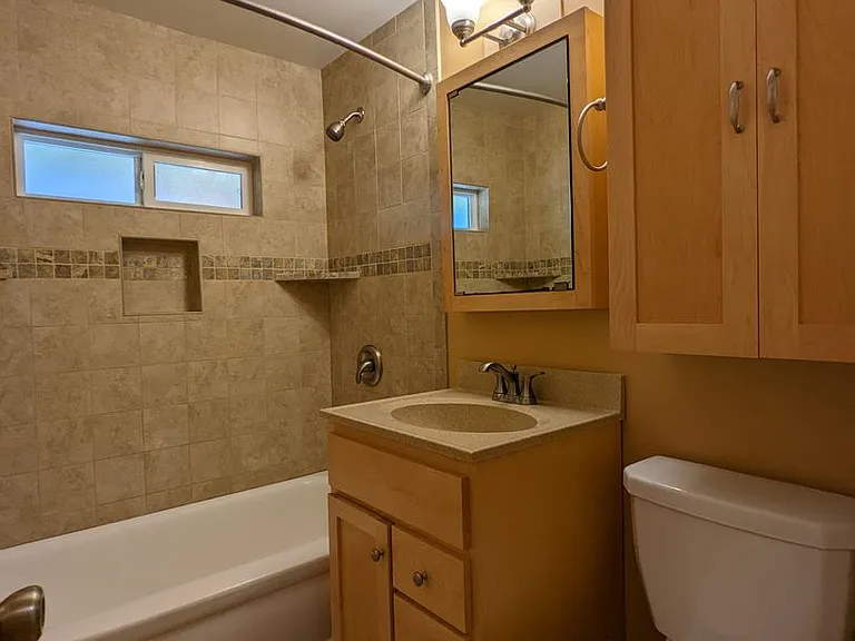 3170 University St — Photo 14