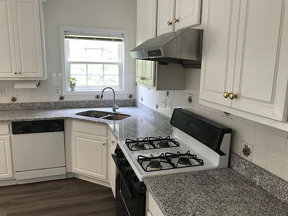 3rd image of 1076 Rolling Forest Ct #1076