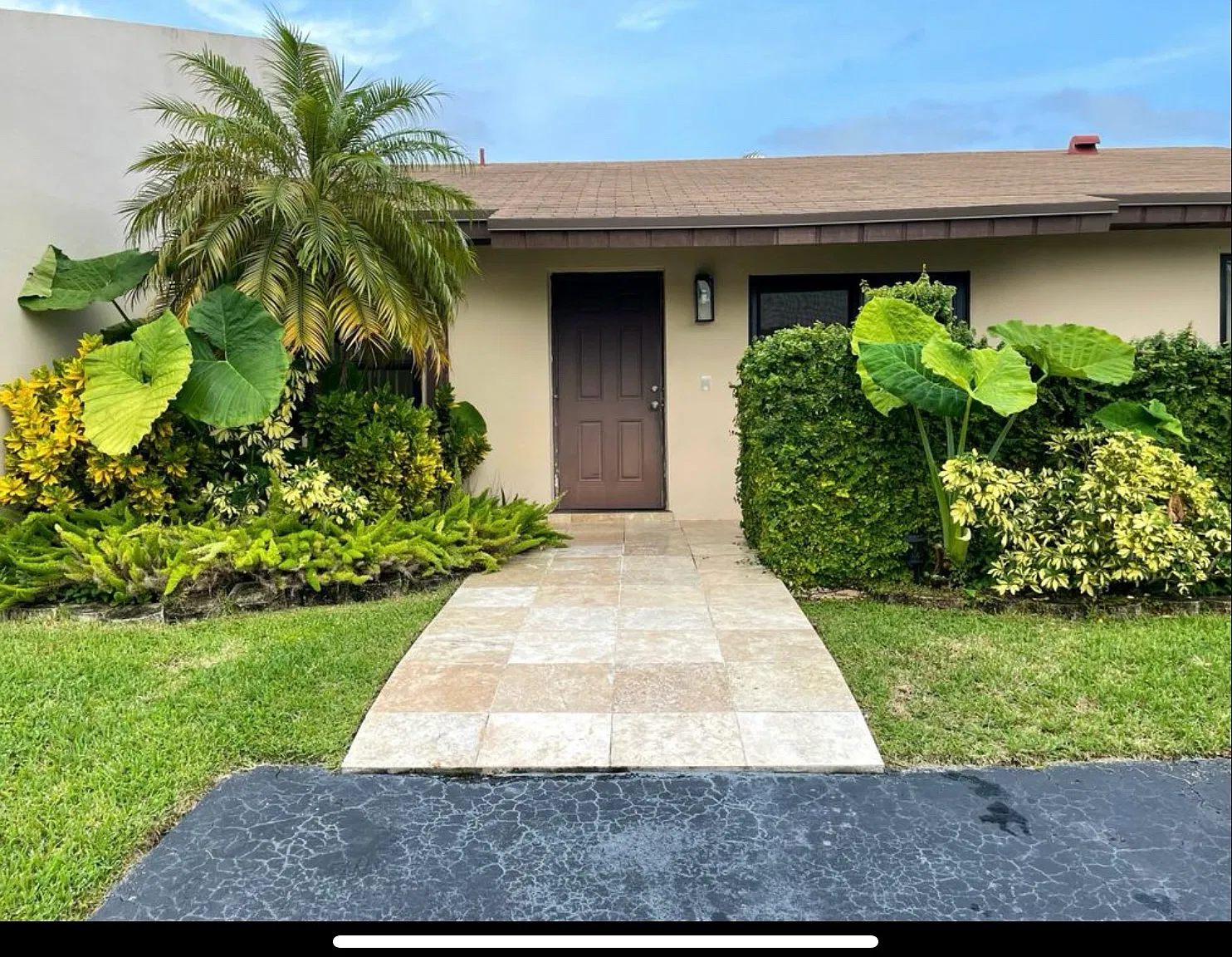 3 bed, 1015 sqft, $2,800 — Photo 3