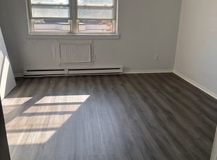 325 Henry St APT 6, Orange, NJ 07050