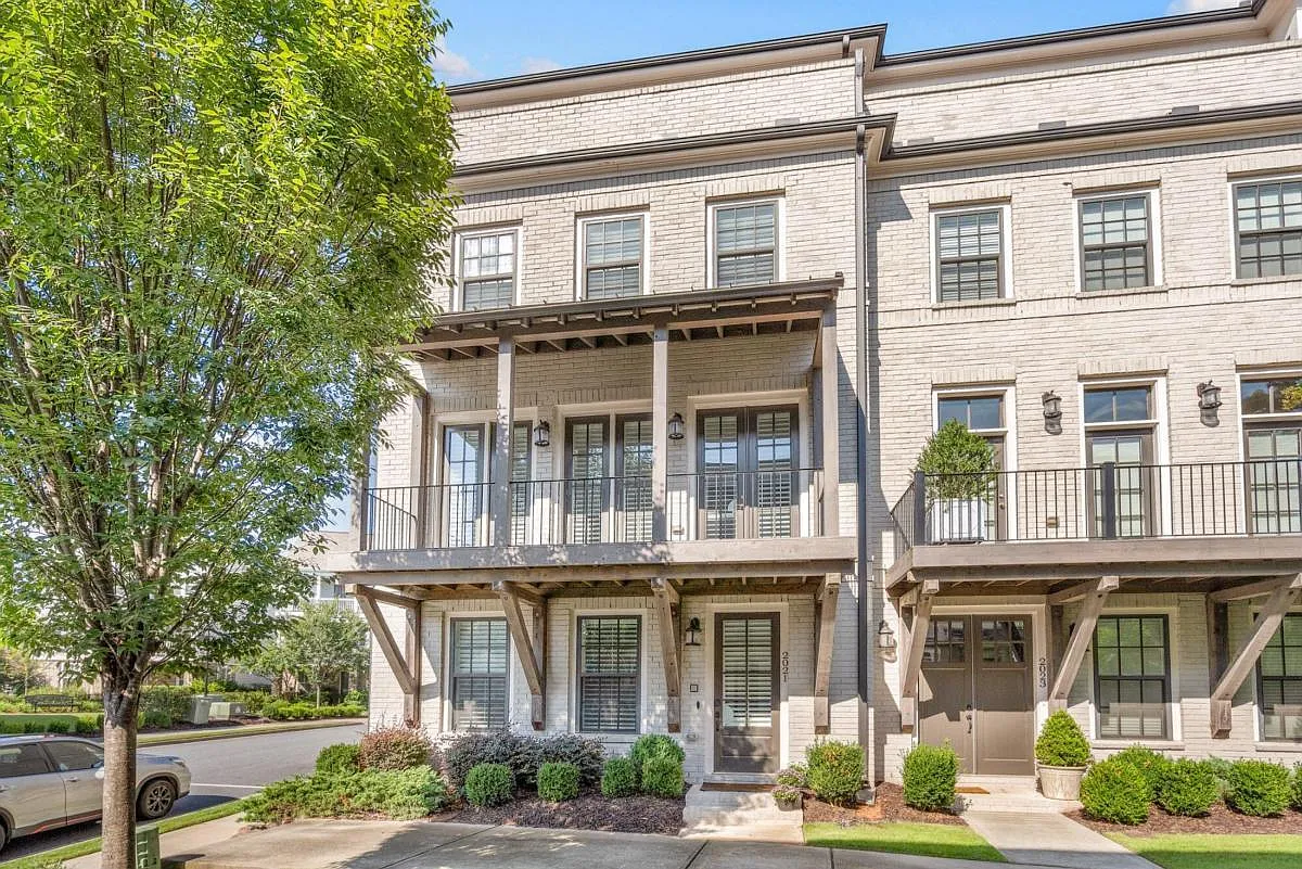 2021 Wheaton Way photo 1