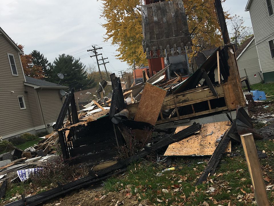 2nd image of 28 Eldredge St