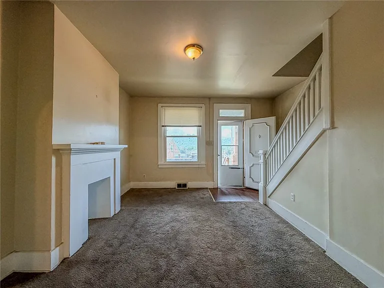 438 Glenwood Dr — Photo 9