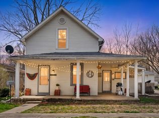 207 N Line St, South Whitley, IN