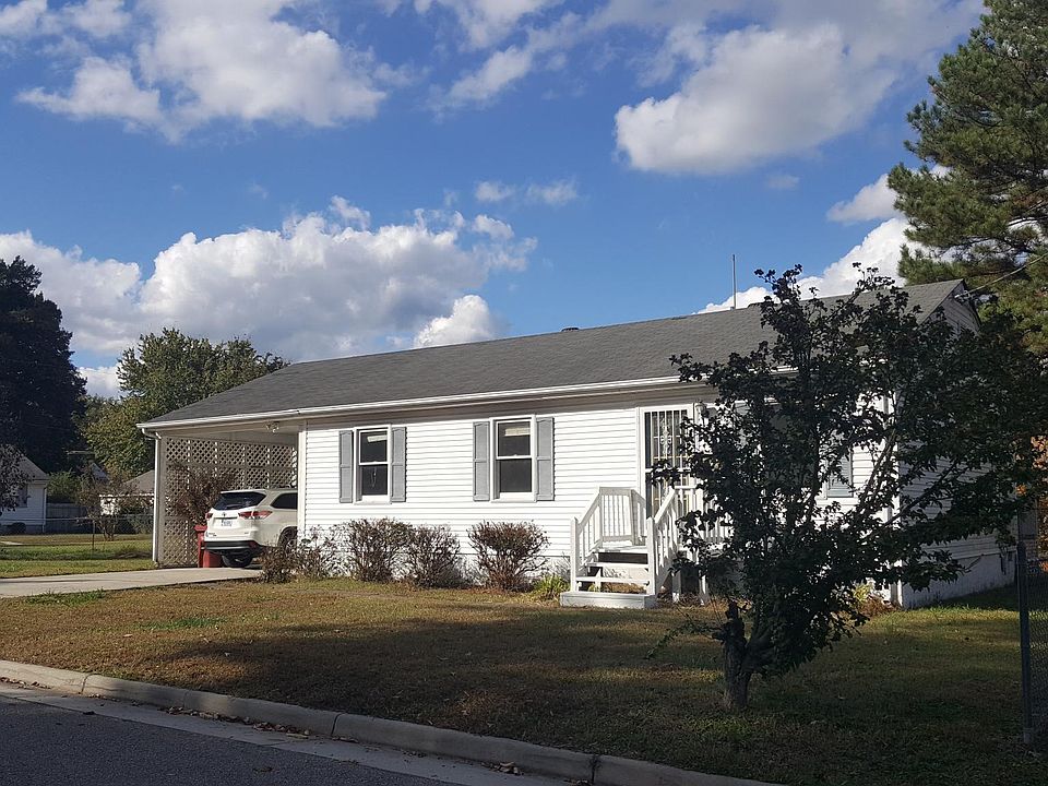 Front house and carport 
