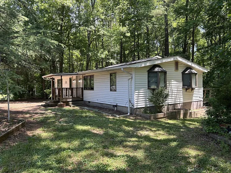 2618 Daniel Farm Rd — Photo 2
