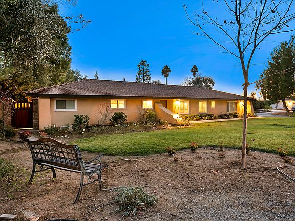 2nd image of 1204 Oakmead Ln